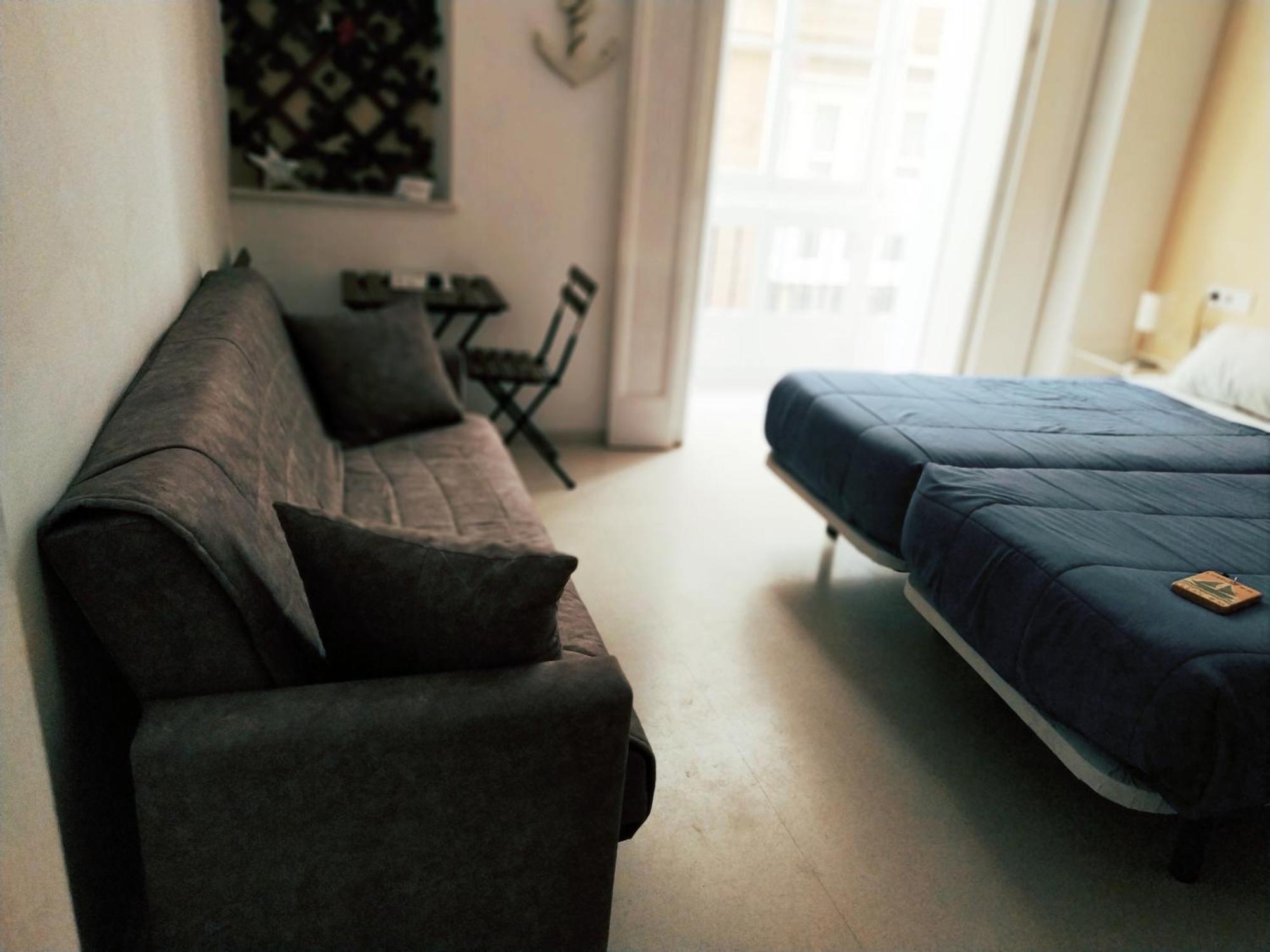 Hostal Casa Nautilus Cádiz Eksteriør bilde