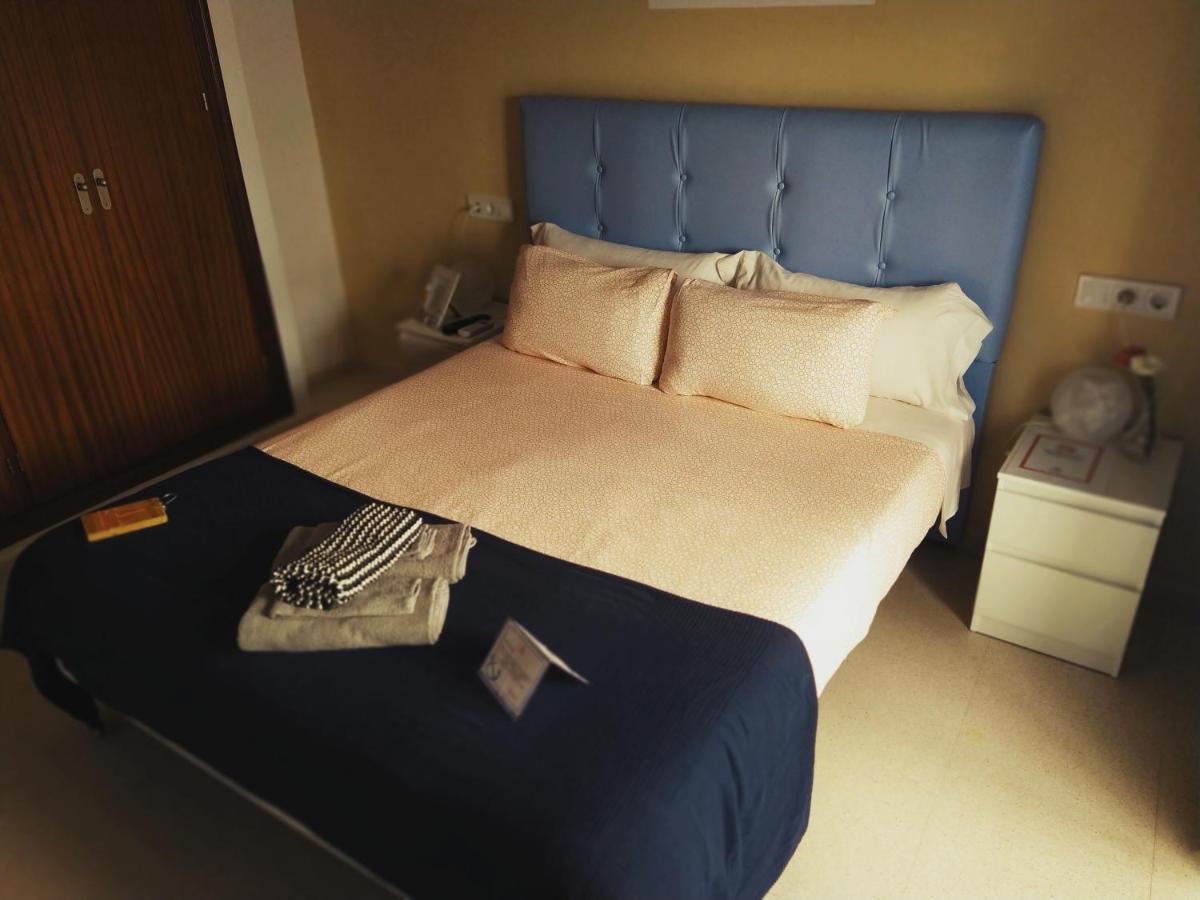Hostal Casa Nautilus Cádiz Eksteriør bilde